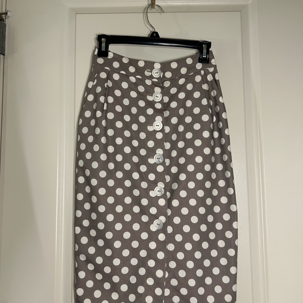 Elegant Gray Polka Dot Pencil Skirt